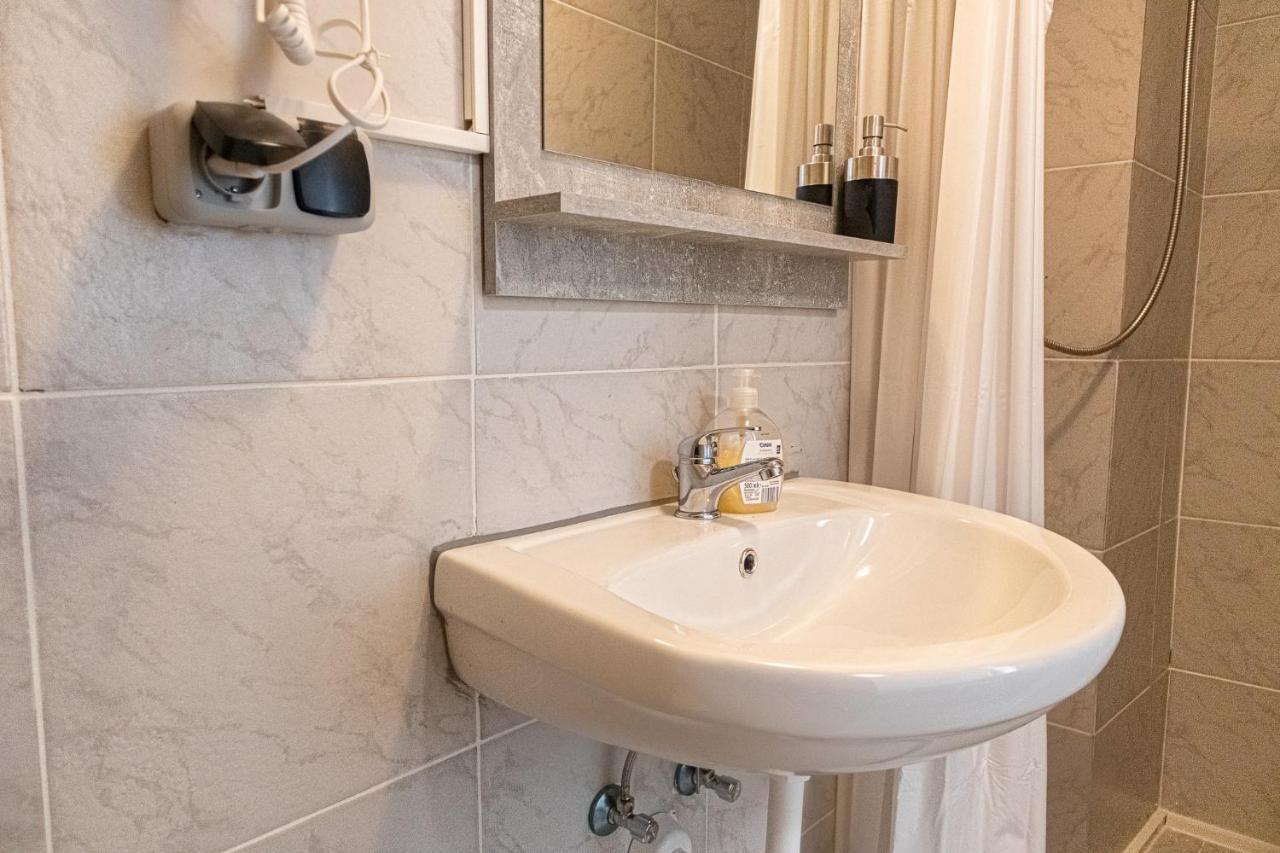 Cozy Room @ Hauptbahnhof - Well Situated & Central Vienne Extérieur photo